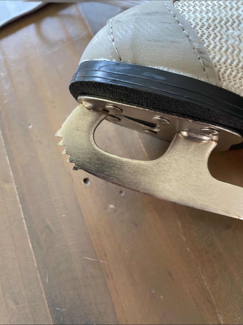 TechEdge Figure Skates 9 - Picture 4 of 13